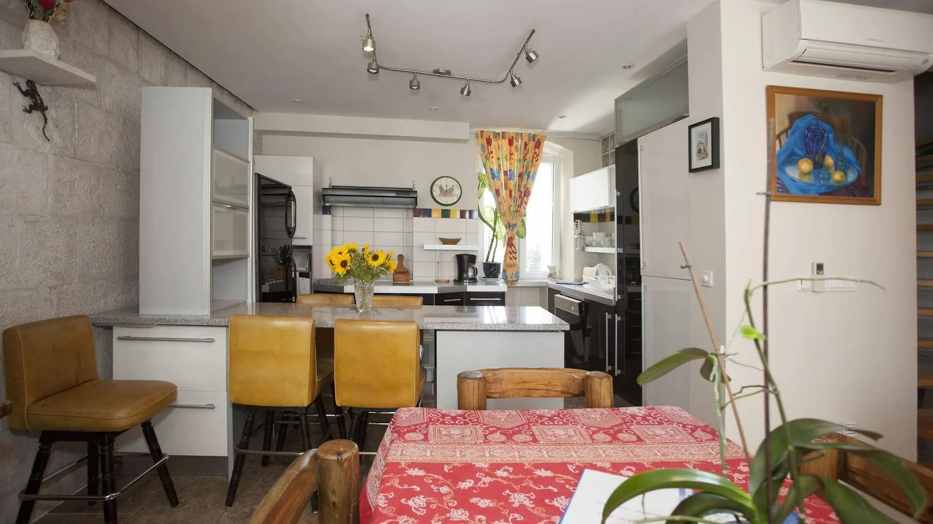 Bouganvillea Split Apartments