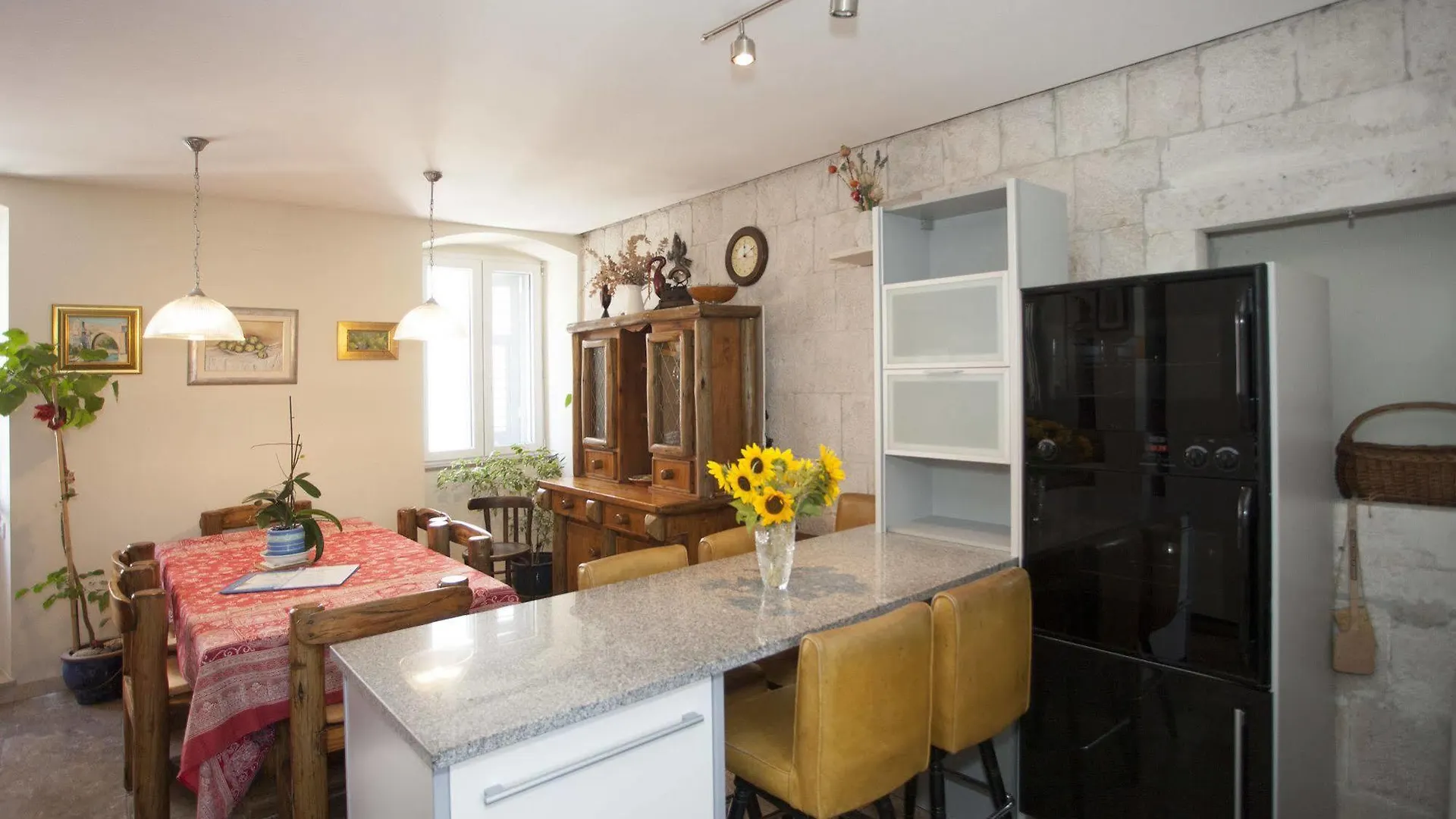 Bouganvillea Split Apartments 3*,  קרואטיה