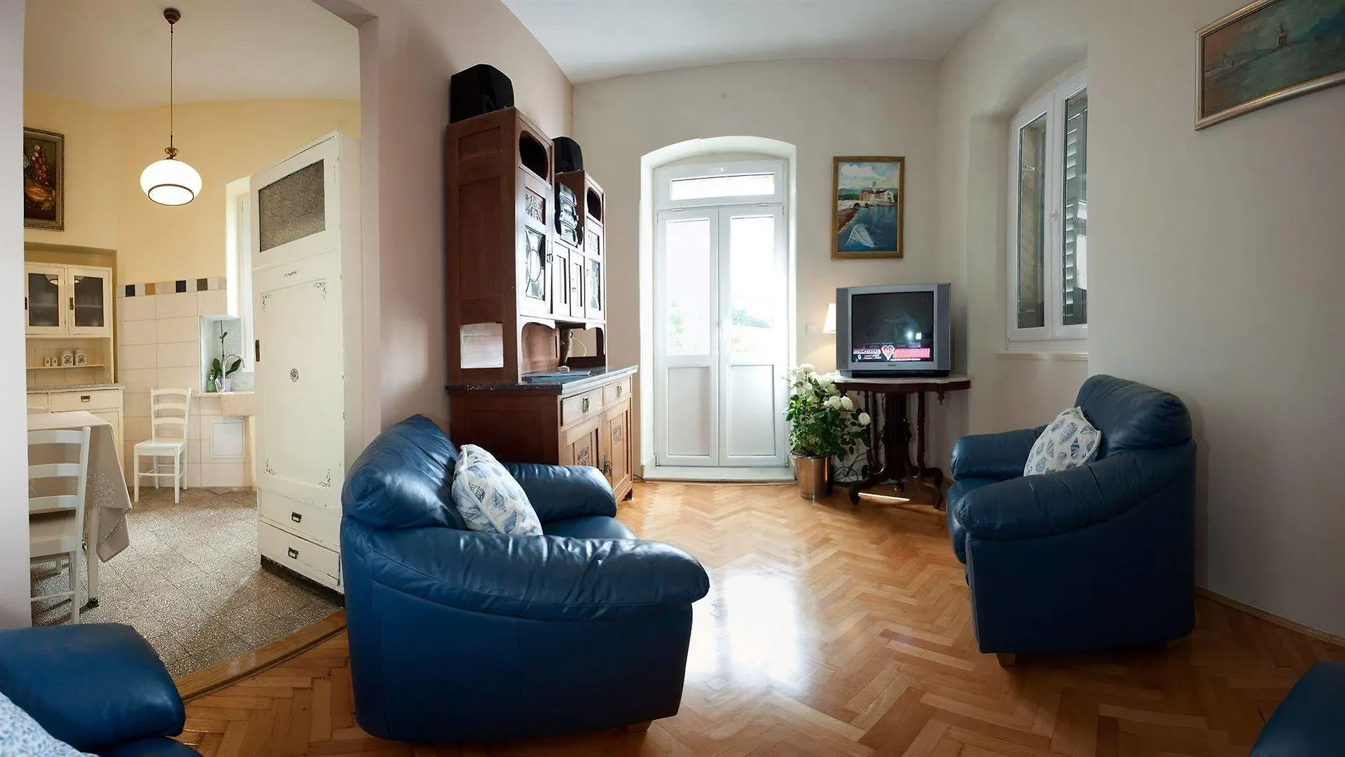 מלון Bouganvillea Split Apartments