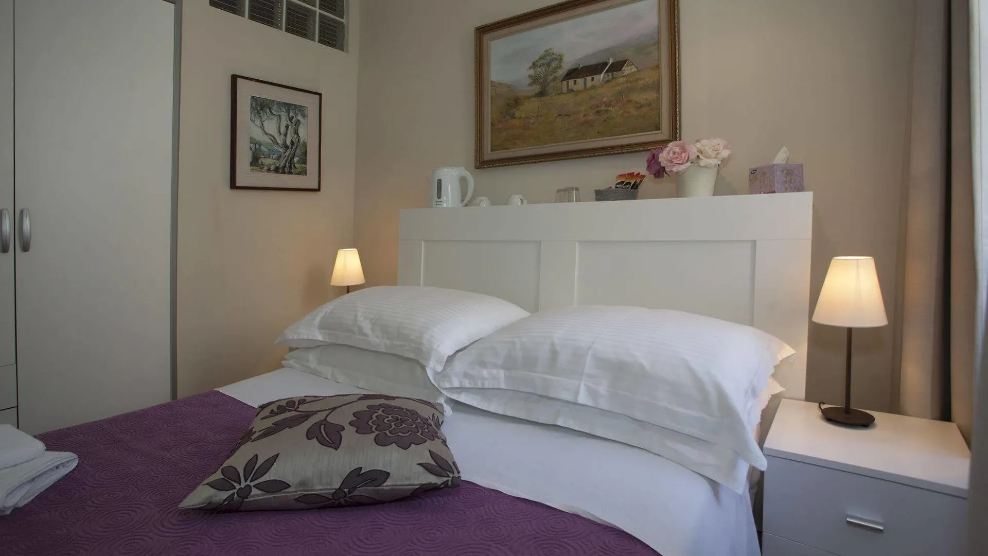 Bouganvillea Split Apartments מלון