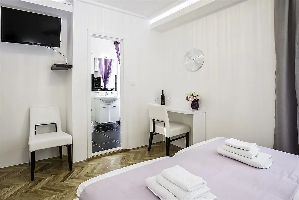Bouganvillea Split Apartments 3*,