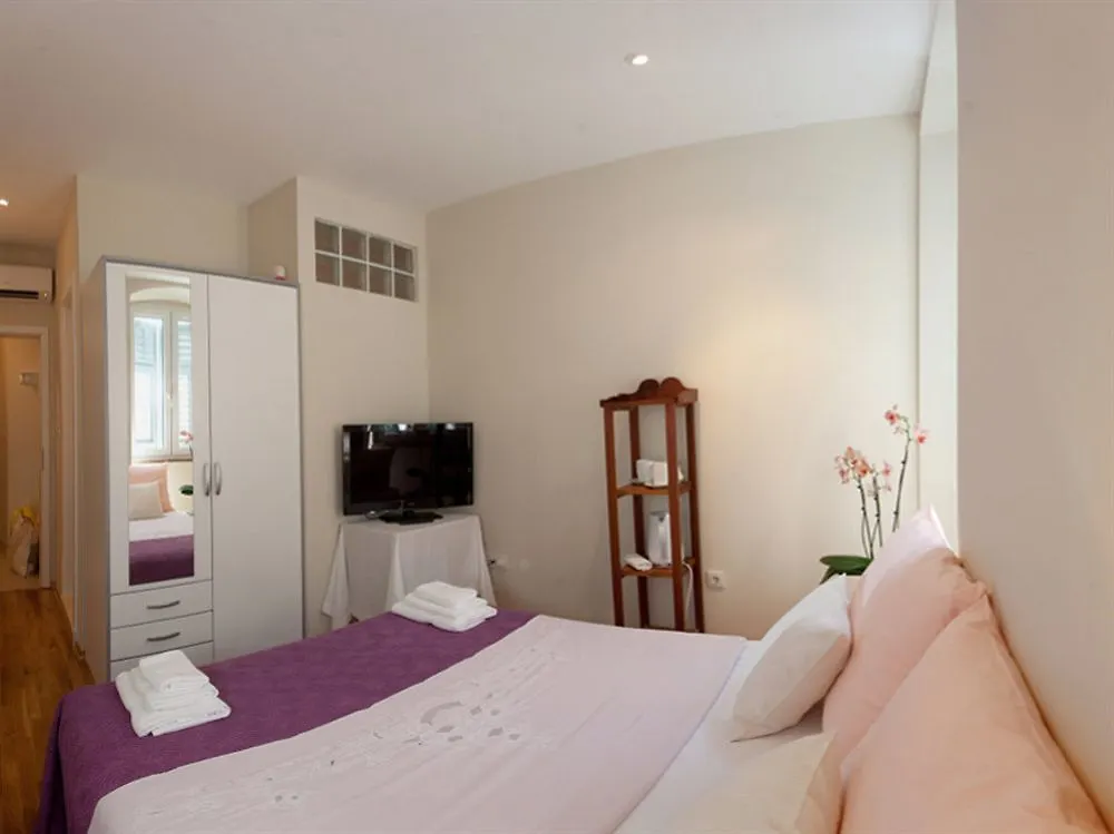 فندق Bouganvillea Split Apartments