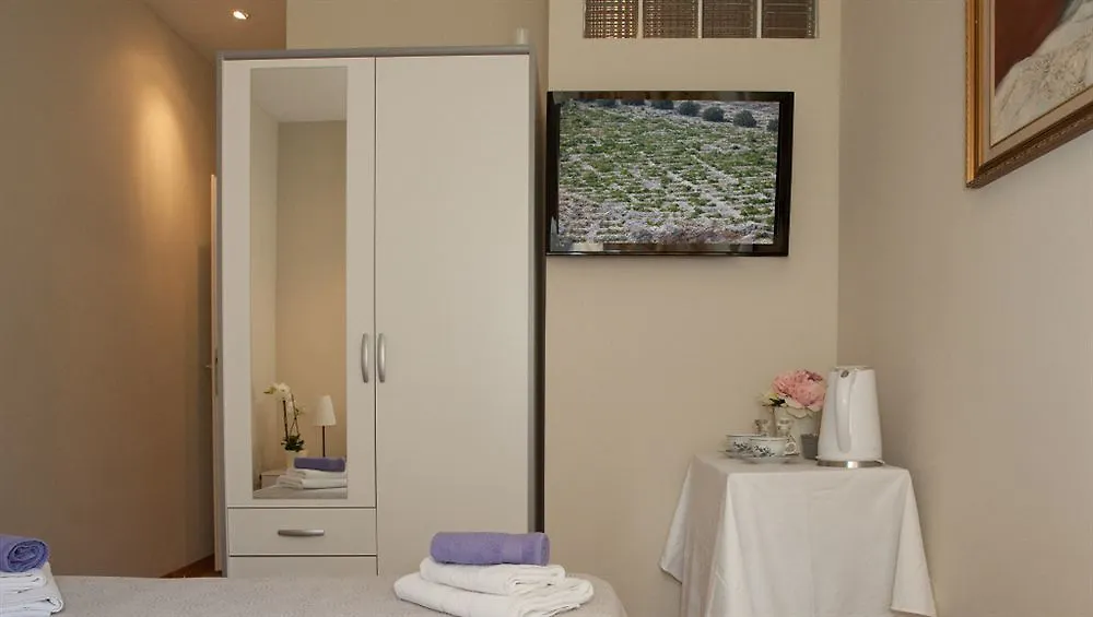 Bouganvillea Split Apartments فندق